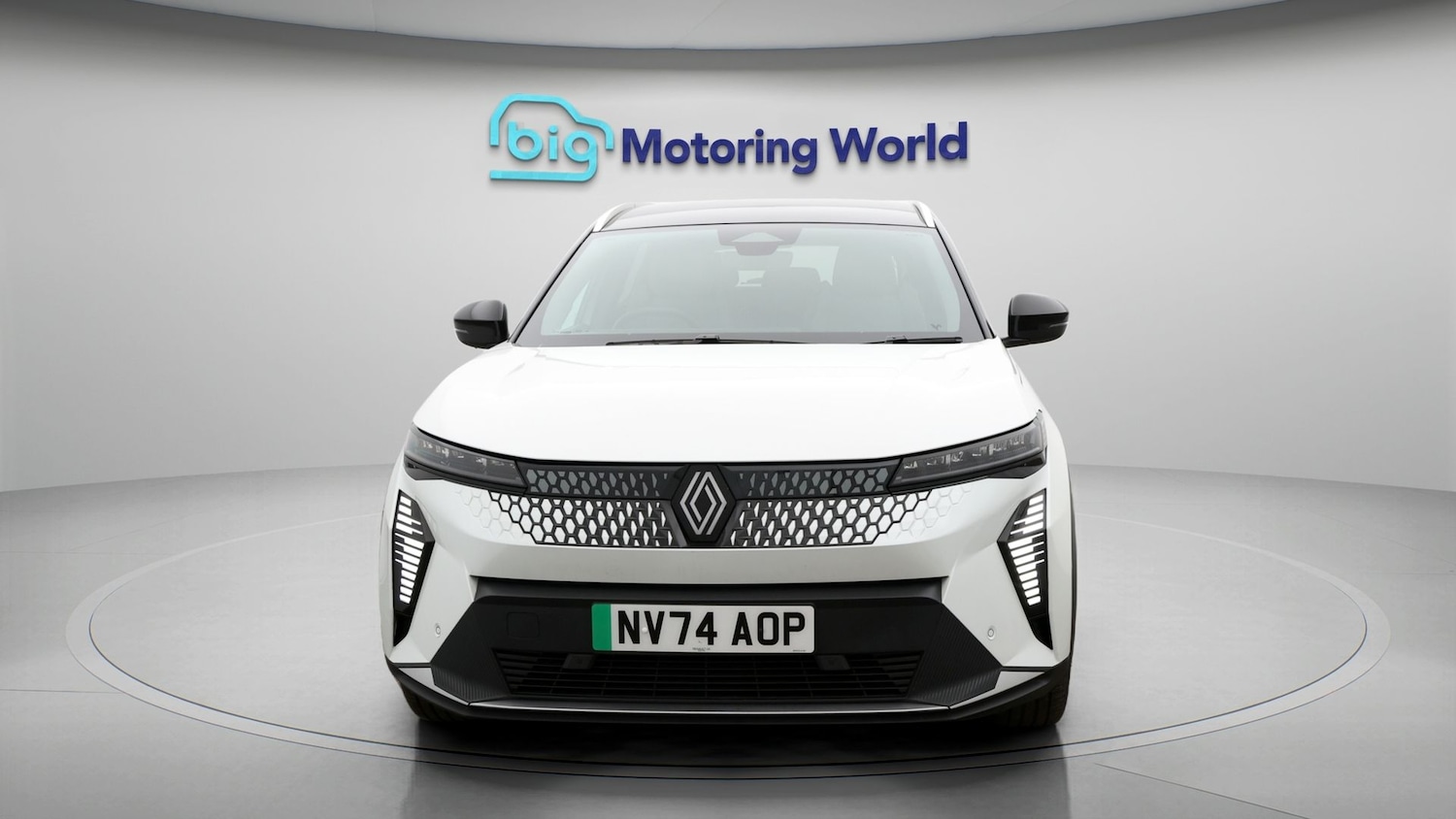 Used Renault Scenic E-Tech 2024 for sale - 77490989: Photo 2