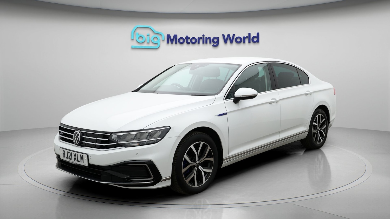 Used Volkswagen Passat 2021 for sale - 77620789: Photo 3