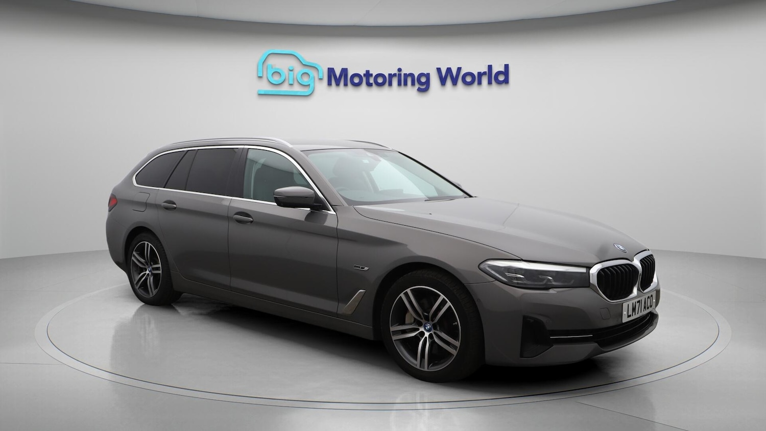 Used BMW 5 Series 2021 for sale - 76473818: Photo 2
