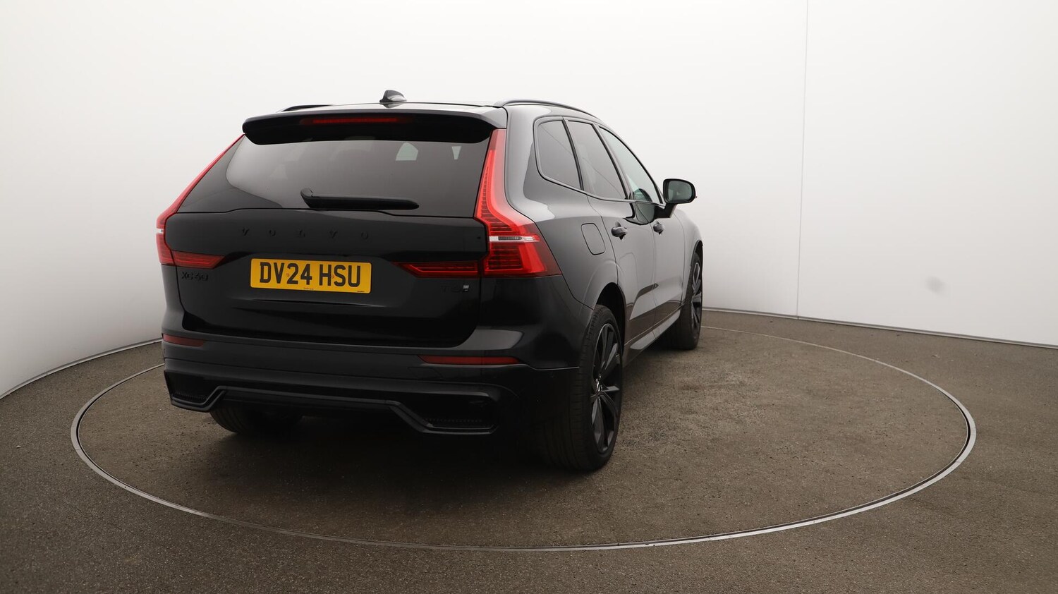 Used Volvo XC60 2024 for sale - 75941301: Photo 60