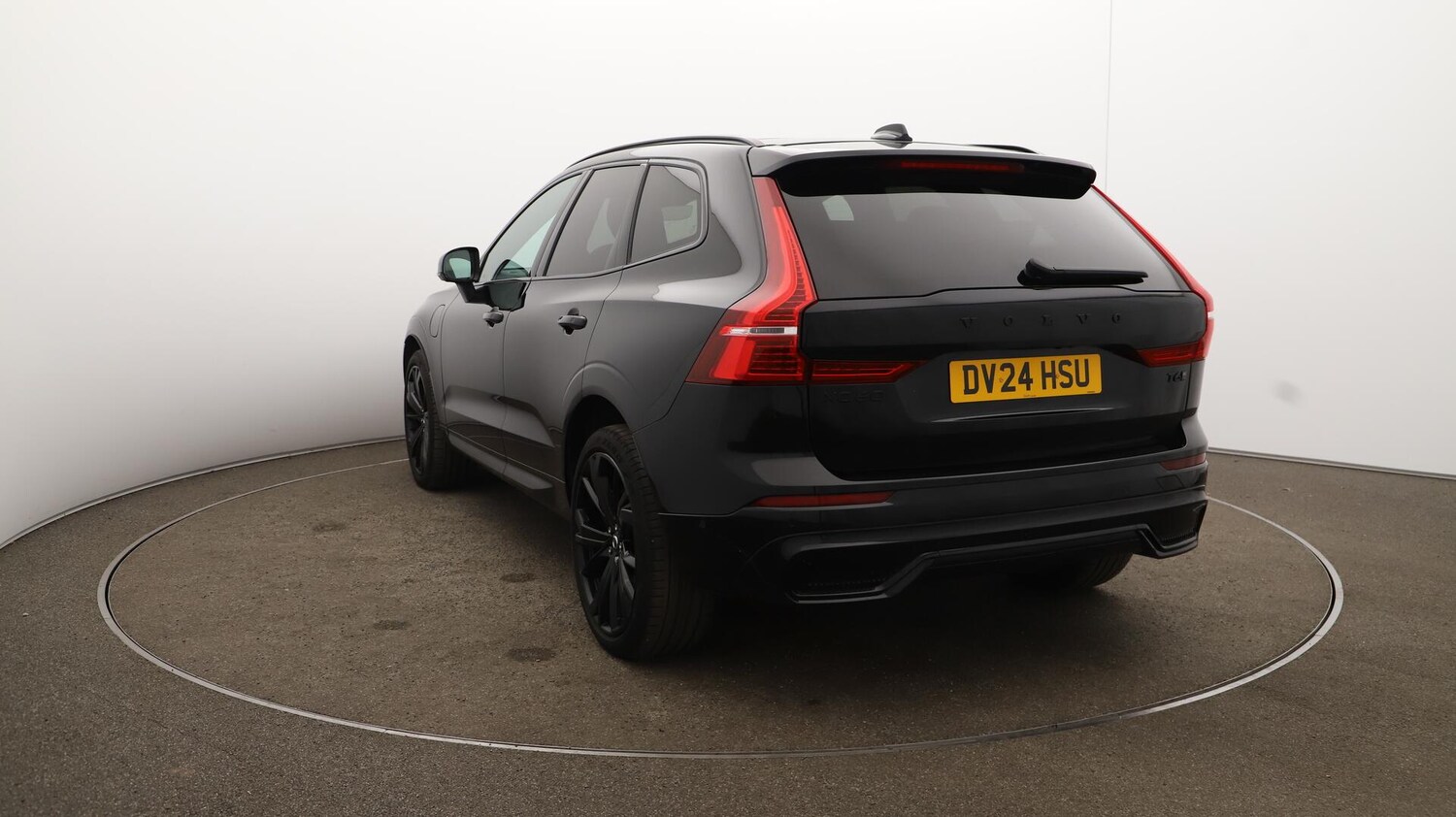 Used Volvo XC60 2024 for sale - 75941301: Photo 65