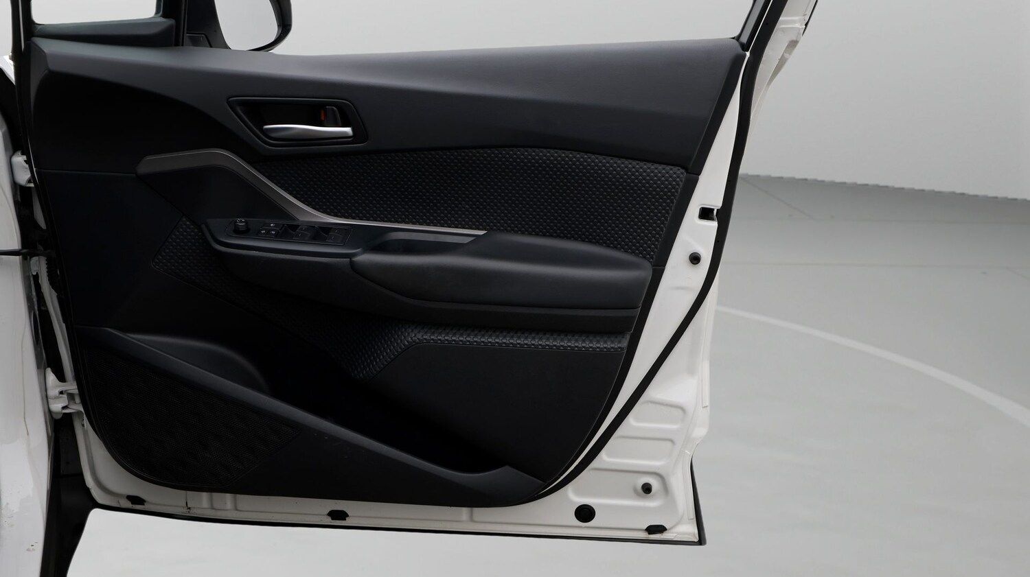 Used Toyota C-HR 2020 for sale - 77208129: Photo 15