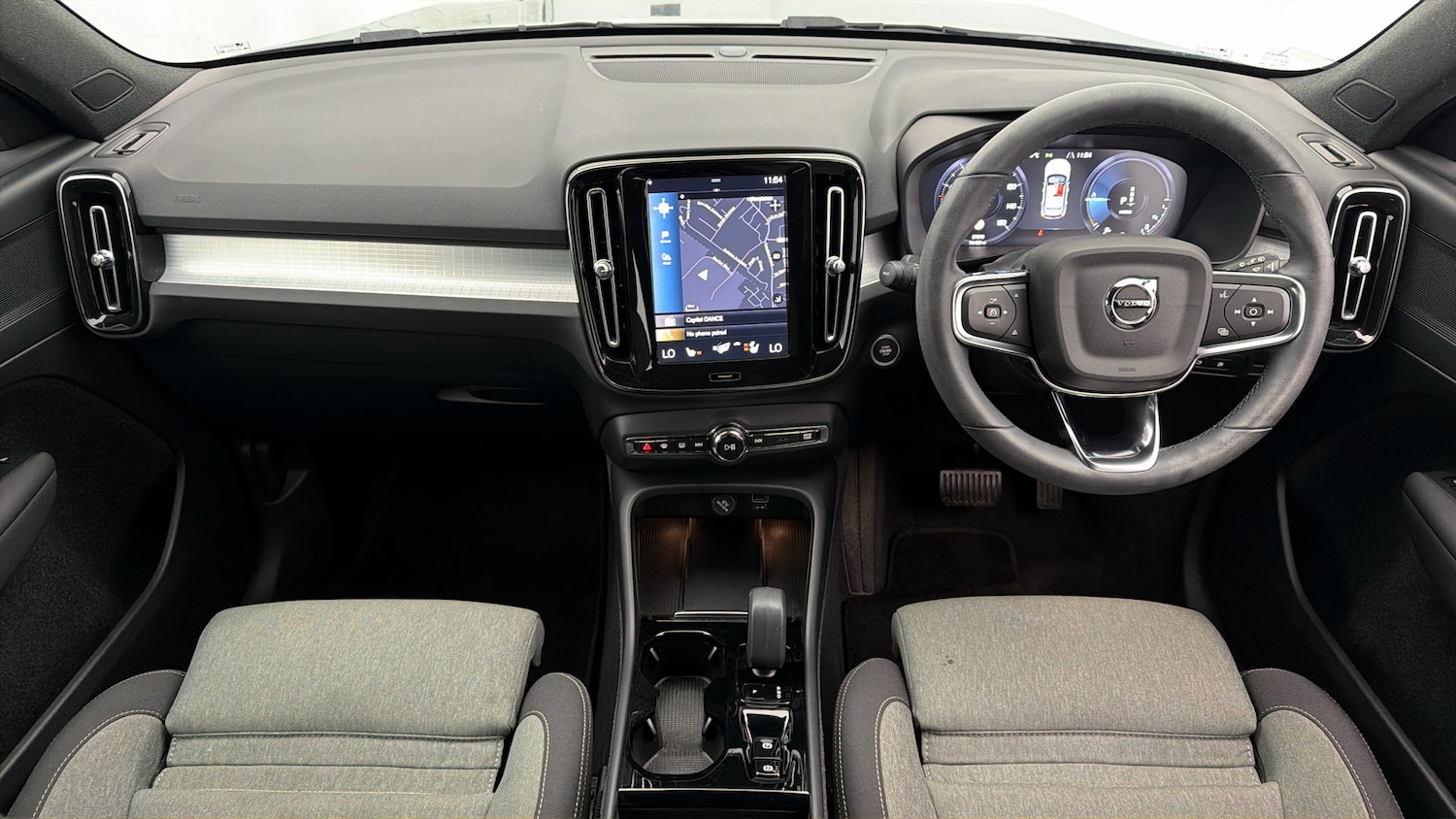 Used Volvo XC40 2022 for sale - 77966611: Photo 13