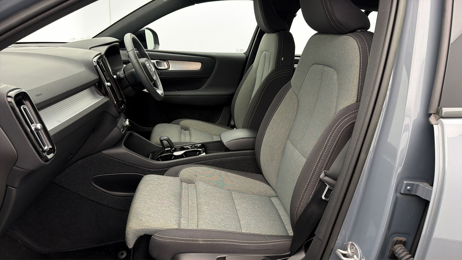 Used Volvo XC40 2022 for sale - 77966611: Photo 14