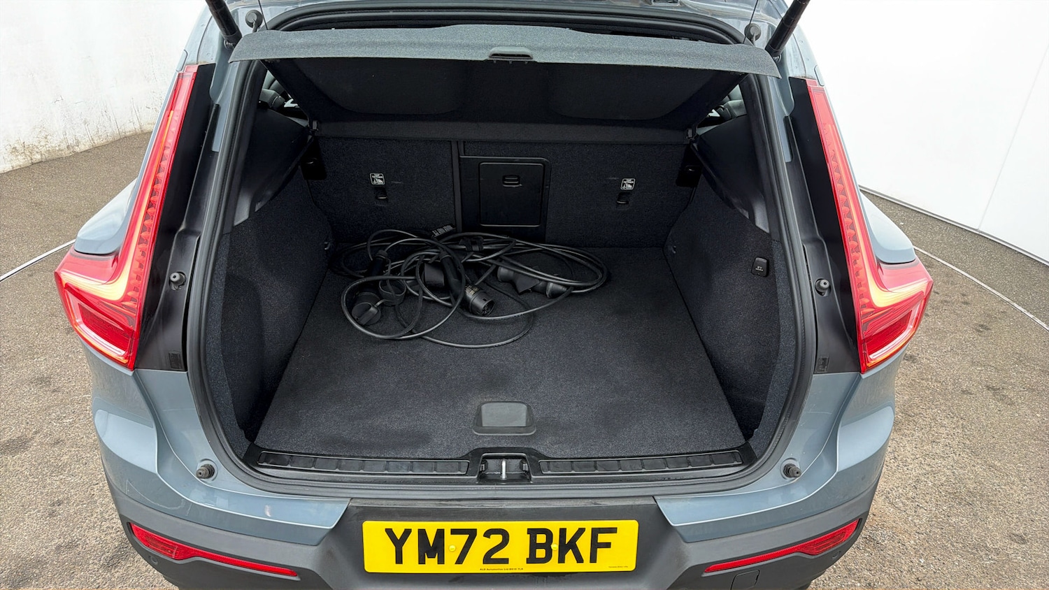 Used Volvo XC40 2022 for sale - 77966611: Photo 17