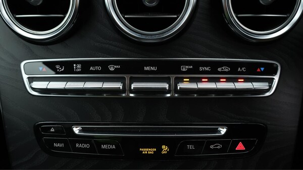 Used Mercedes-Benz GLC 2019 for sale - 76227652: Photo 13
