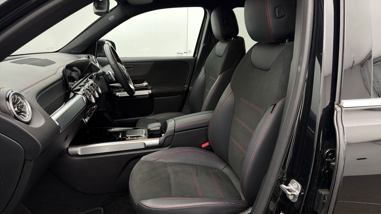 Used Mercedes-Benz EQB 2023 for sale - 77975766: Photo 13