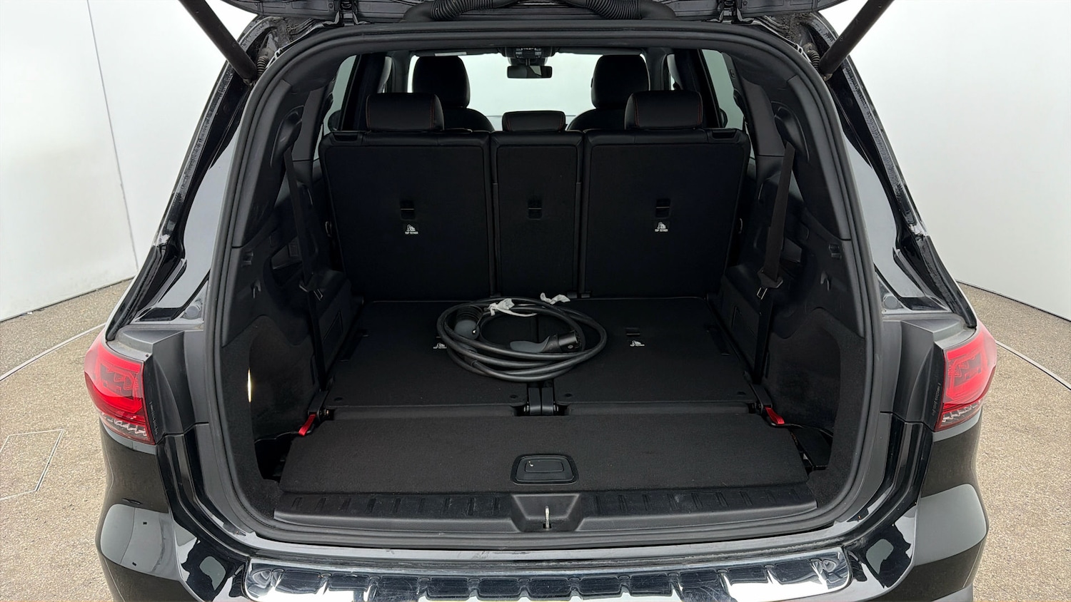 Used Mercedes-Benz EQB 2023 for sale - 77975766: Photo 16