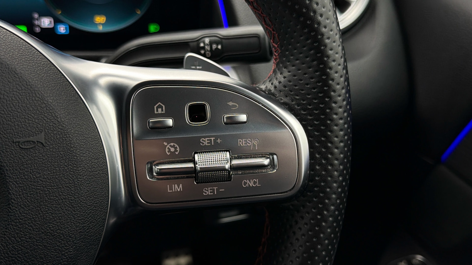 Used Mercedes-Benz EQB 2023 for sale - 77975766: Photo 23