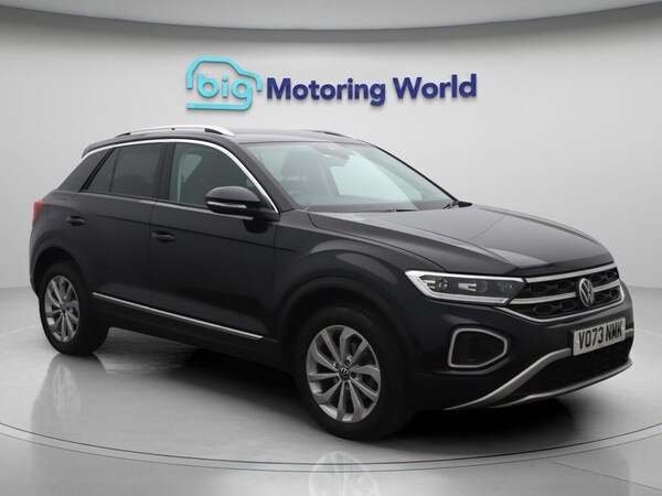 Used Volkswagen T-Roc 2023 for sale - 76072333: Photo 1