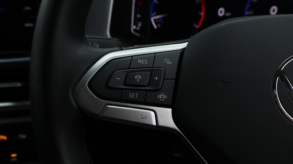 Used Volkswagen T-Roc 2023 for sale - 76072333: Photo 25