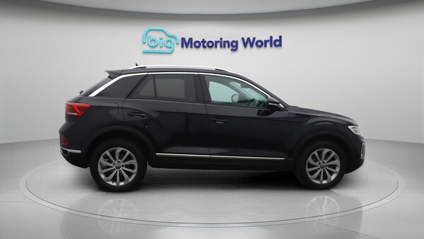 Used Volkswagen T-Roc 2023 for sale - 76072333: Photo 9