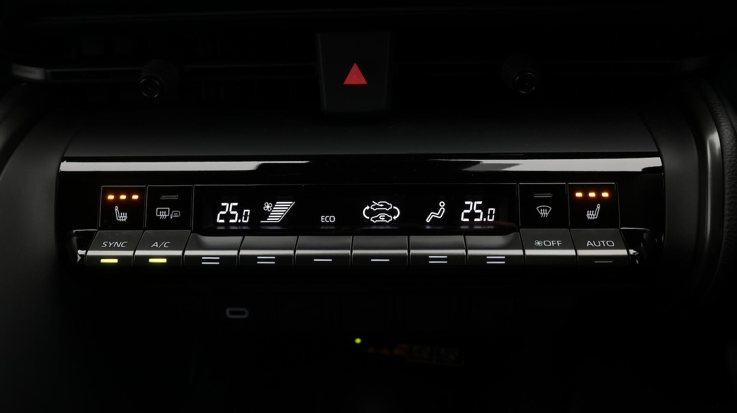 Used Toyota C-HR 2024 for sale - 76689341: Photo 13