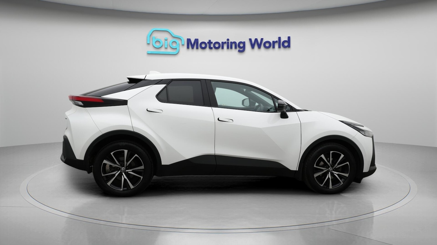 Used Toyota C-HR 2024 for sale - 76689341: Photo 9