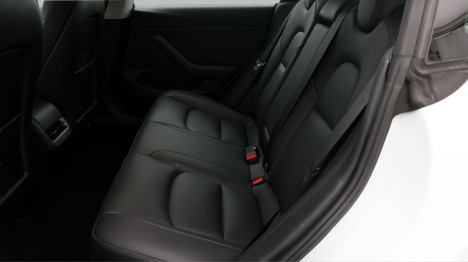 Used Tesla Model 3 2021 for sale - 76979621: Photo 16