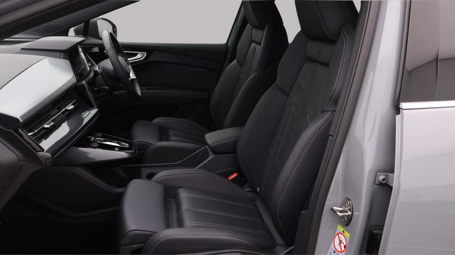 Used Audi Q4 e-tron 2024 for sale - 76702394: Photo 15