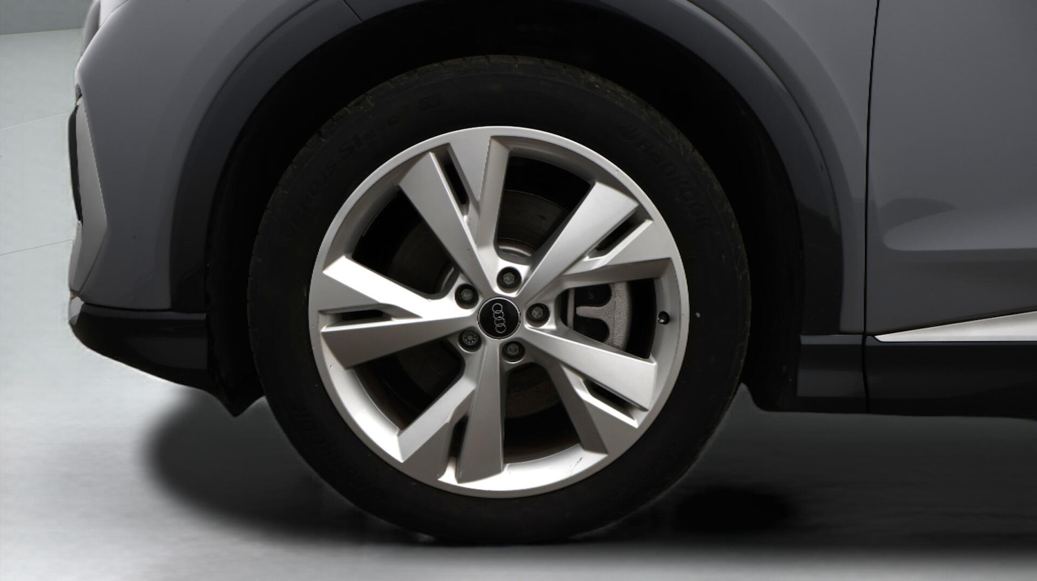 Used Audi Q4 e-tron 2024 for sale - 76702394: Photo 19