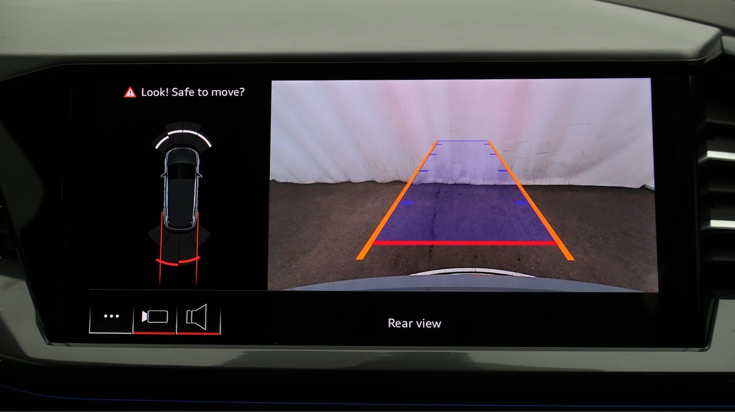 Used Audi Q4 e-tron 2024 for sale - 76702394: Photo 27