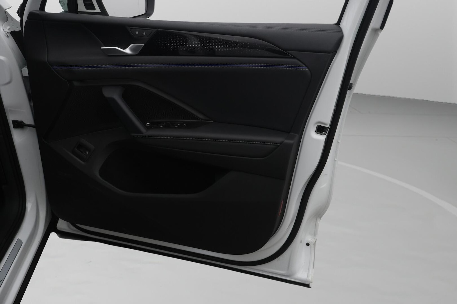 Used Volkswagen Tiguan 2025 for sale - 76743137: Photo 16