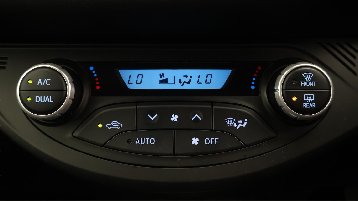 Used Toyota Yaris 2020 for sale - 76573614: Photo 13