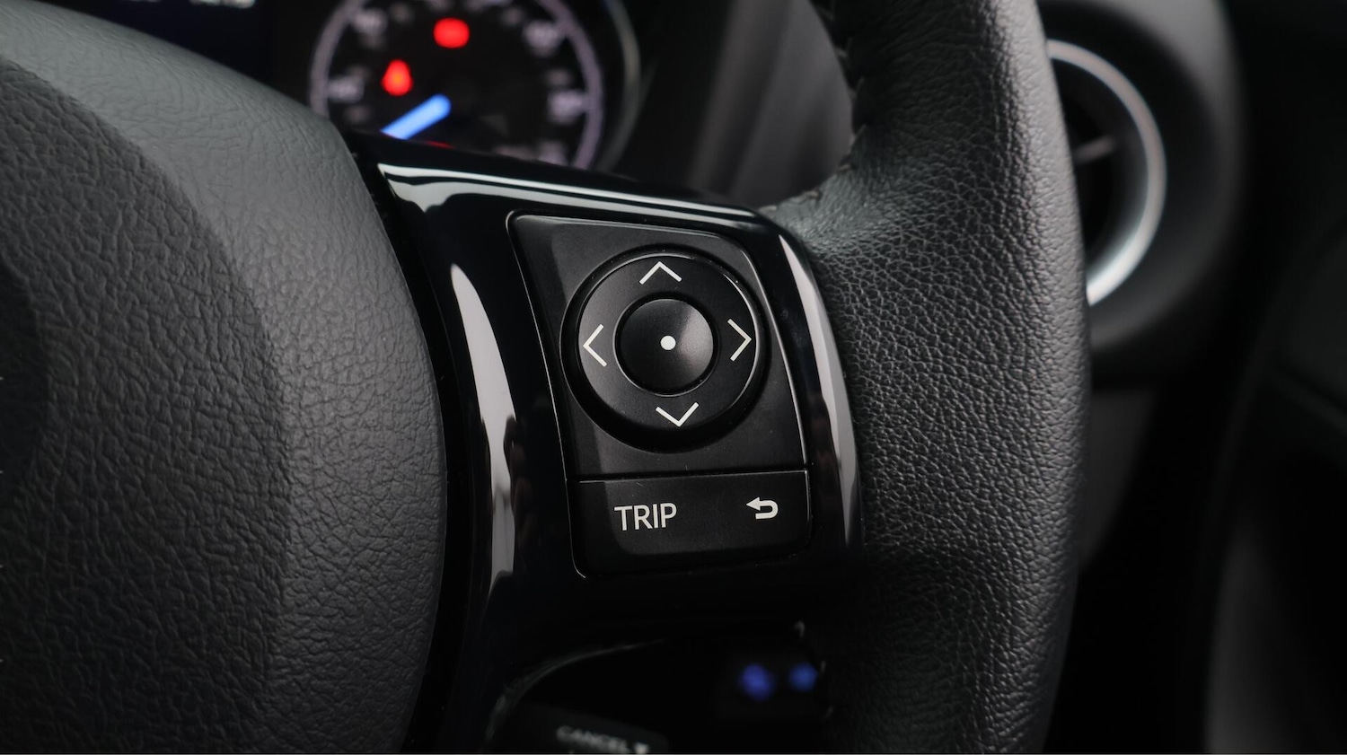 Used Toyota Yaris 2020 for sale - 76573614: Photo 26