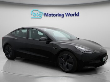 2022 (72) - Long Range AWD 4dr Auto