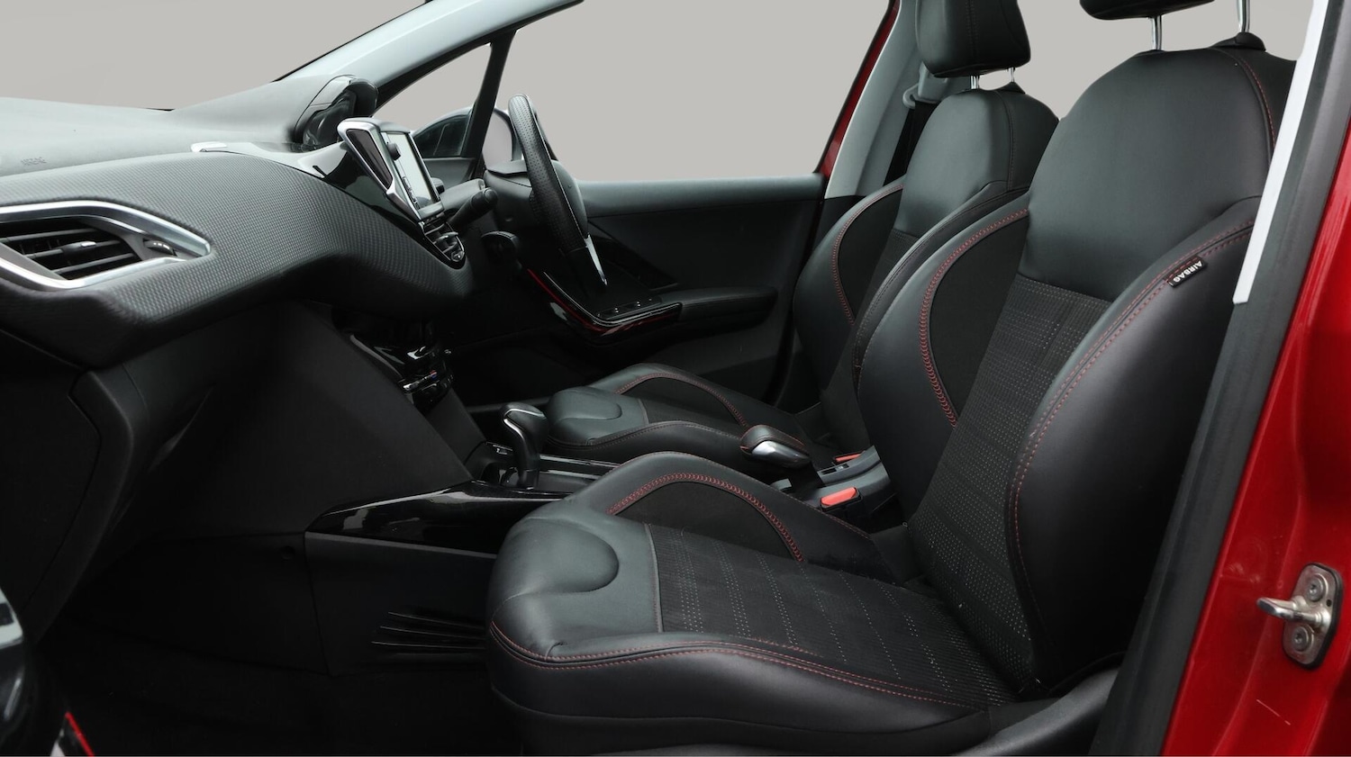 Used Peugeot 2008 2018 for sale - 76528010: Photo 15