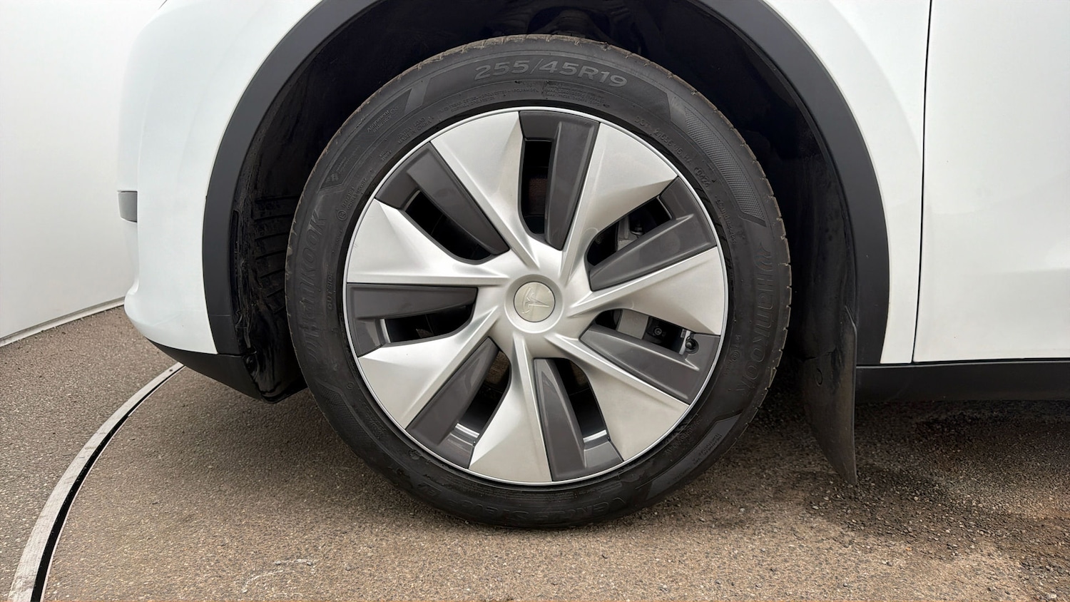 Used Tesla Model Y 2024 for sale - 78080440: Photo 17