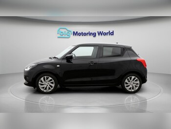 Used Suzuki Swift 2022 for sale - 77418468: Photo
