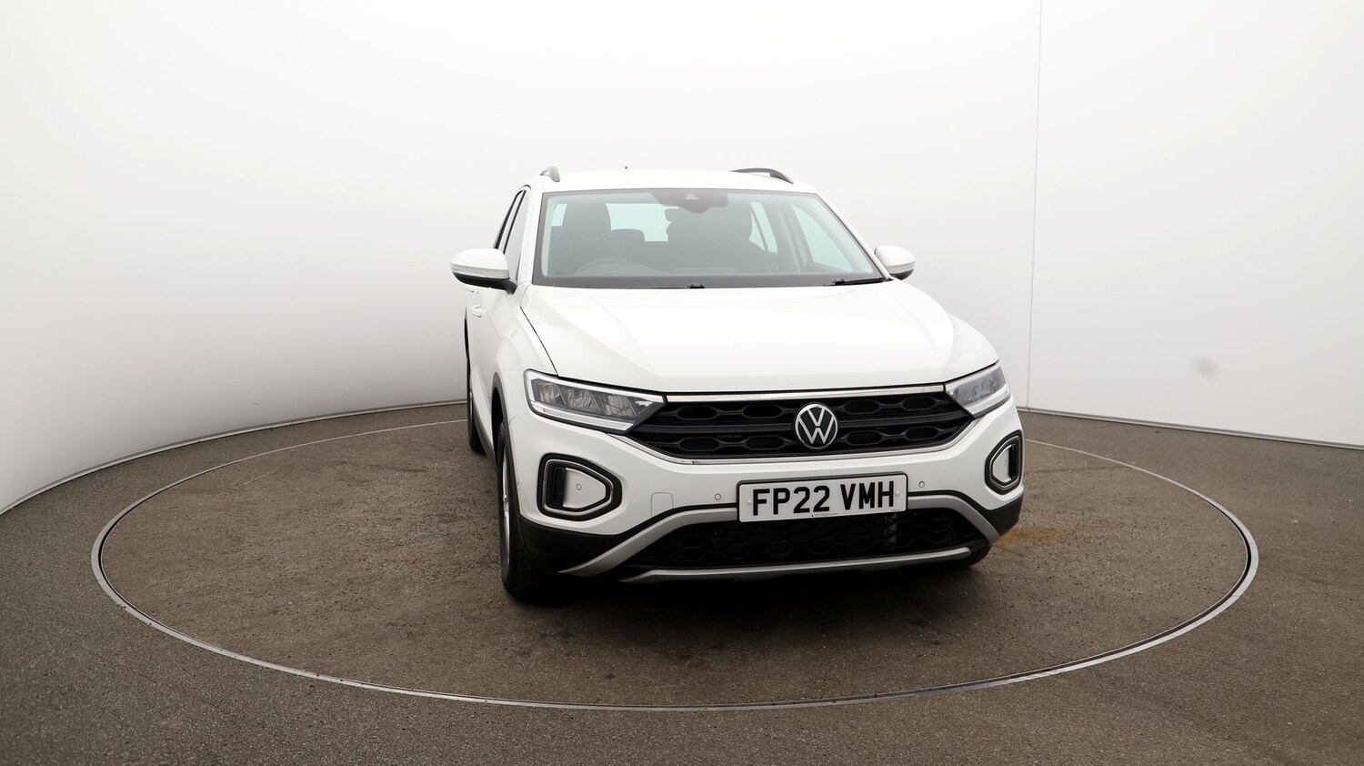 Used Volkswagen T-Roc for sale - 76809742: Photo 34