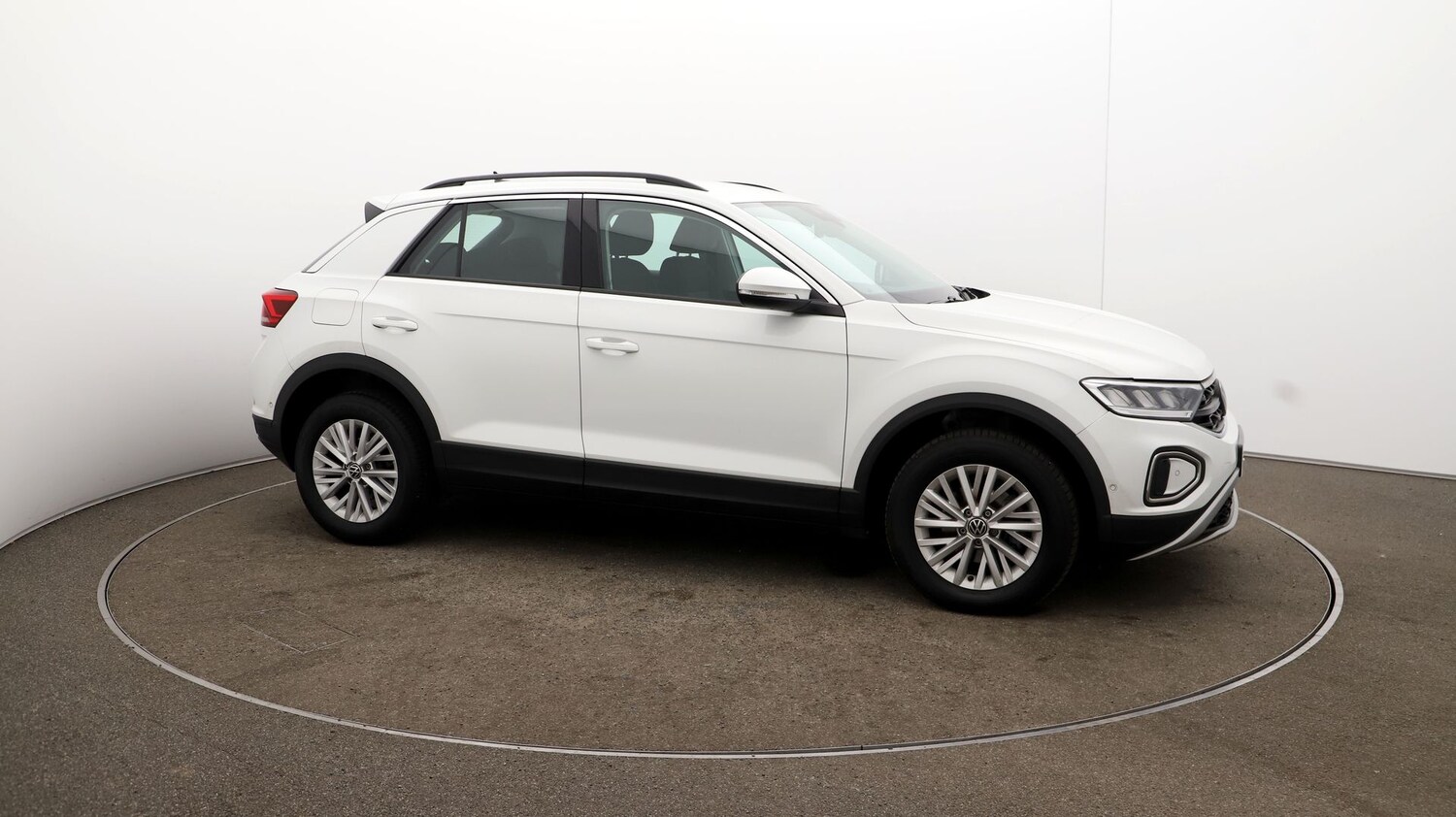 Used Volkswagen T-Roc for sale - 76809742: Photo 39