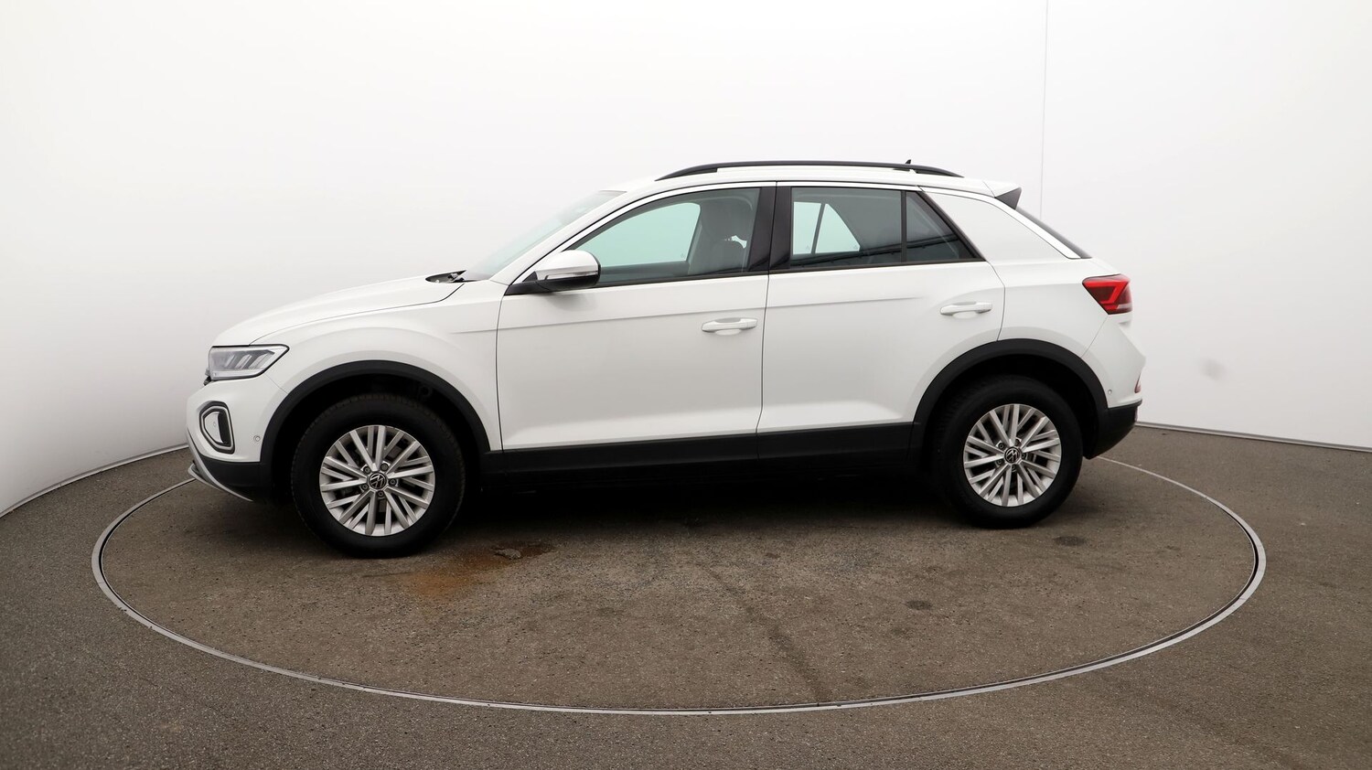 Used Volkswagen T-Roc for sale - 76809742: Photo 58
