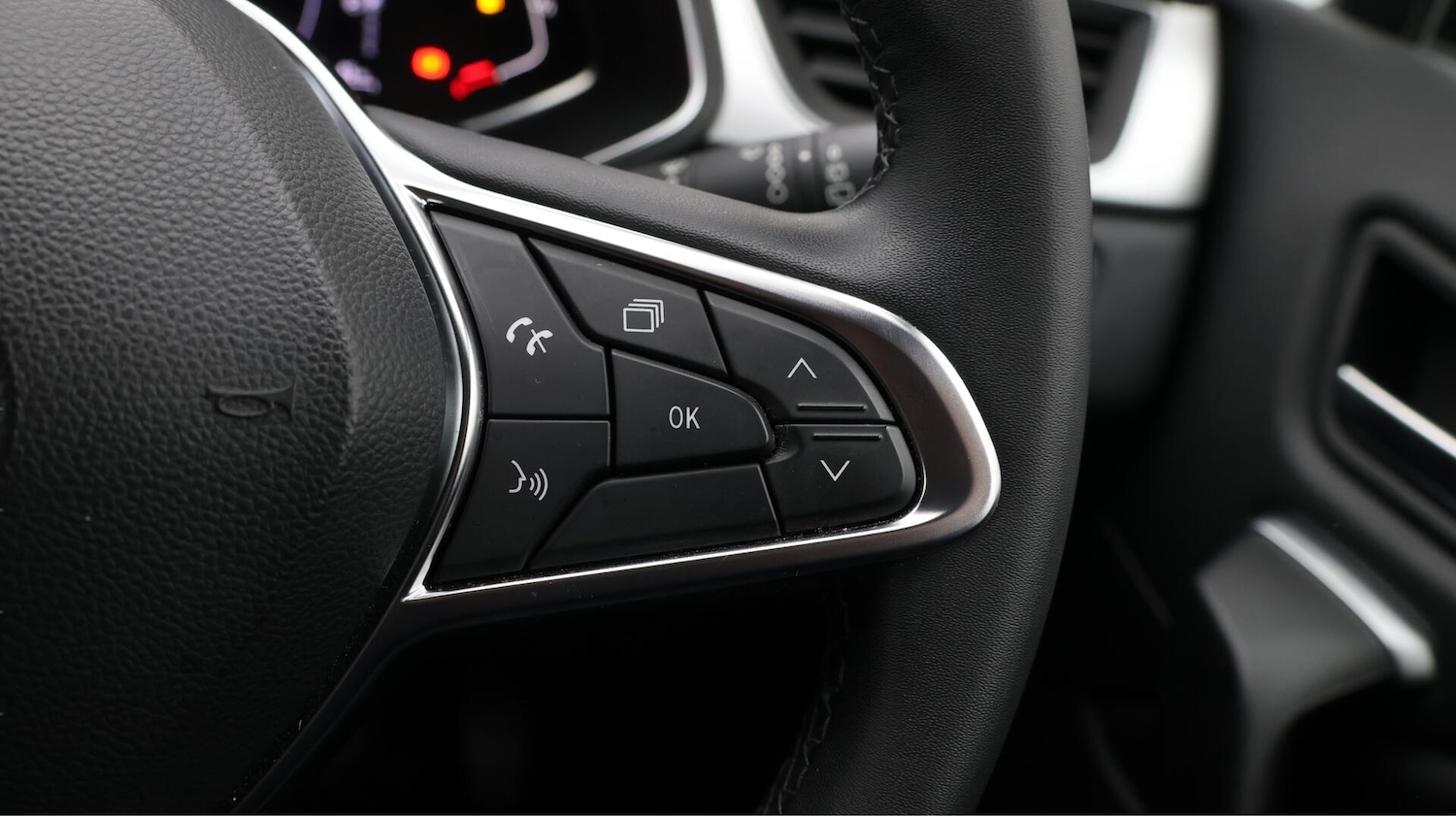 Used Renault Captur 2022 for sale - 76584461: Photo 25