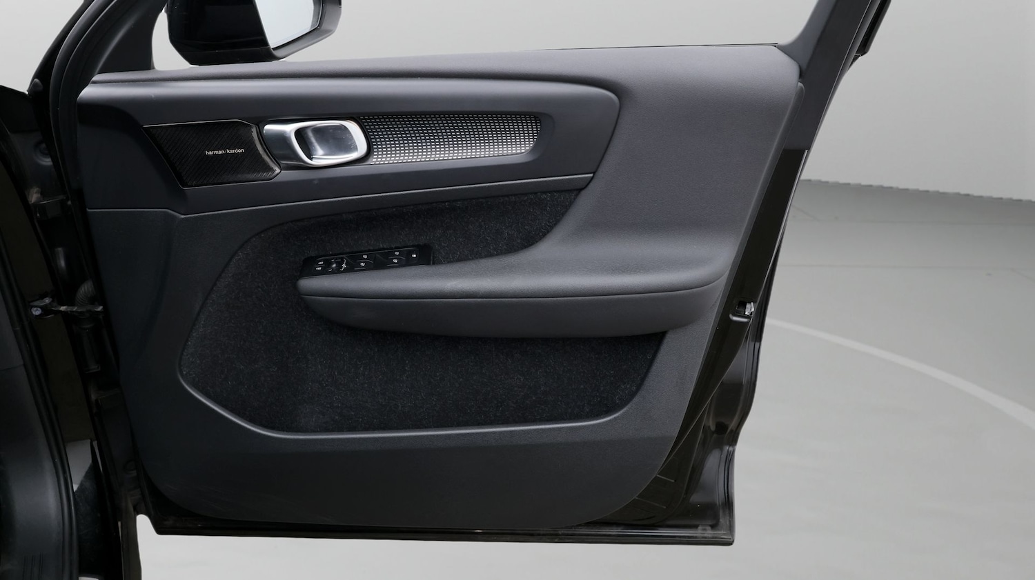 Used Volvo XC40 2021 for sale - 77325943: Photo 15