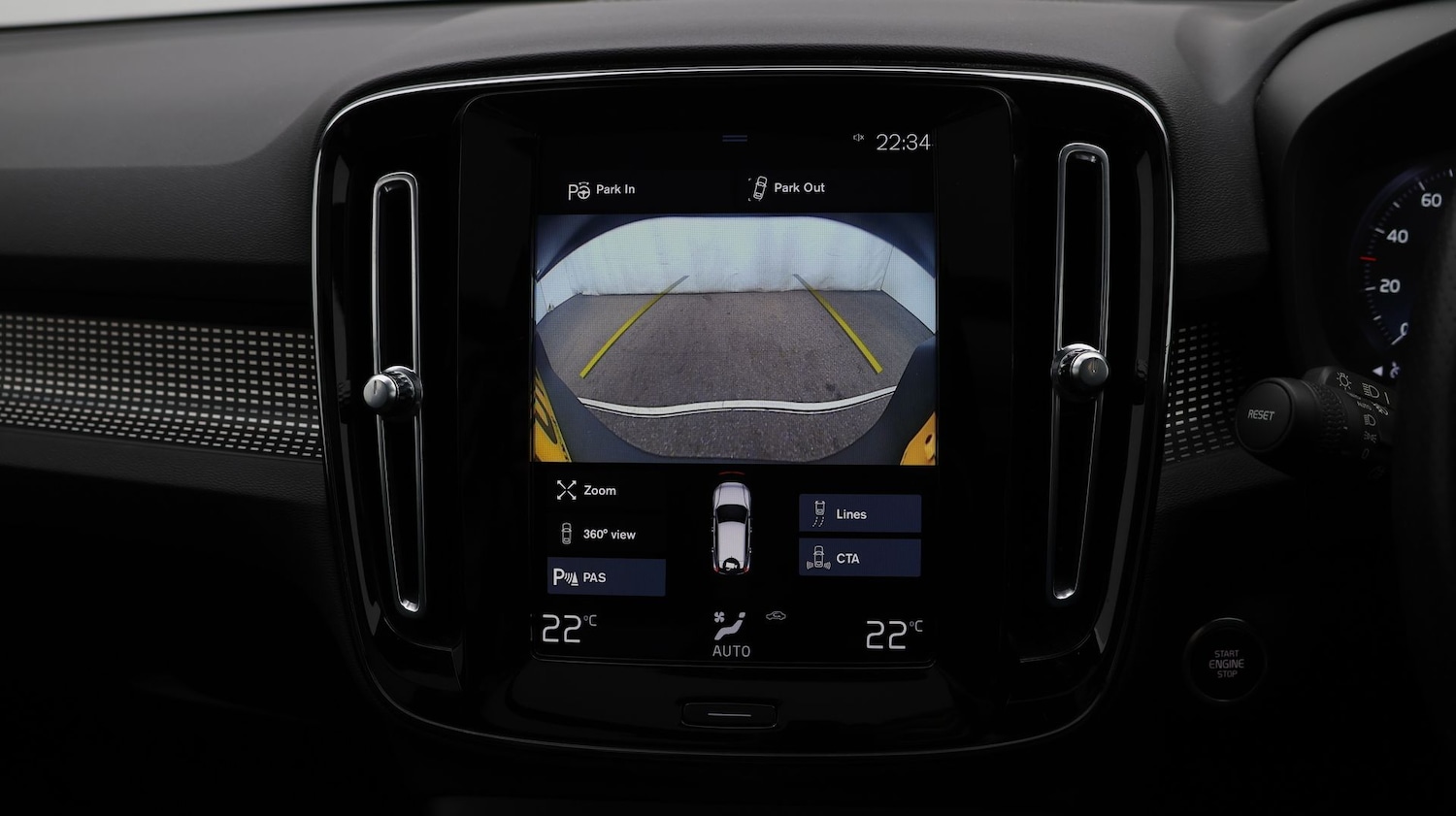 Used Volvo XC40 2021 for sale - 77325943: Photo 24