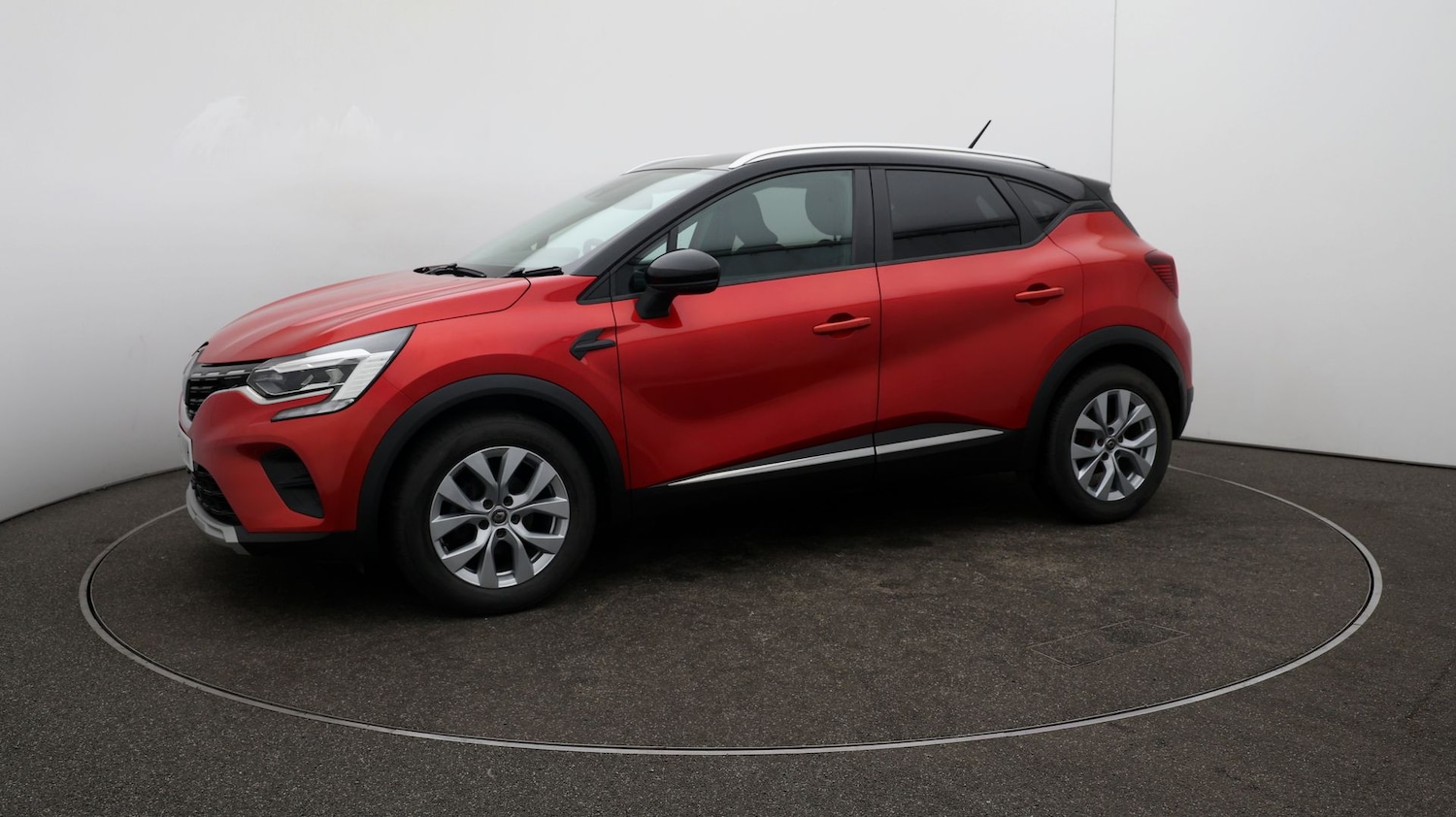 Used Renault Captur for sale - 76811907: Photo 56