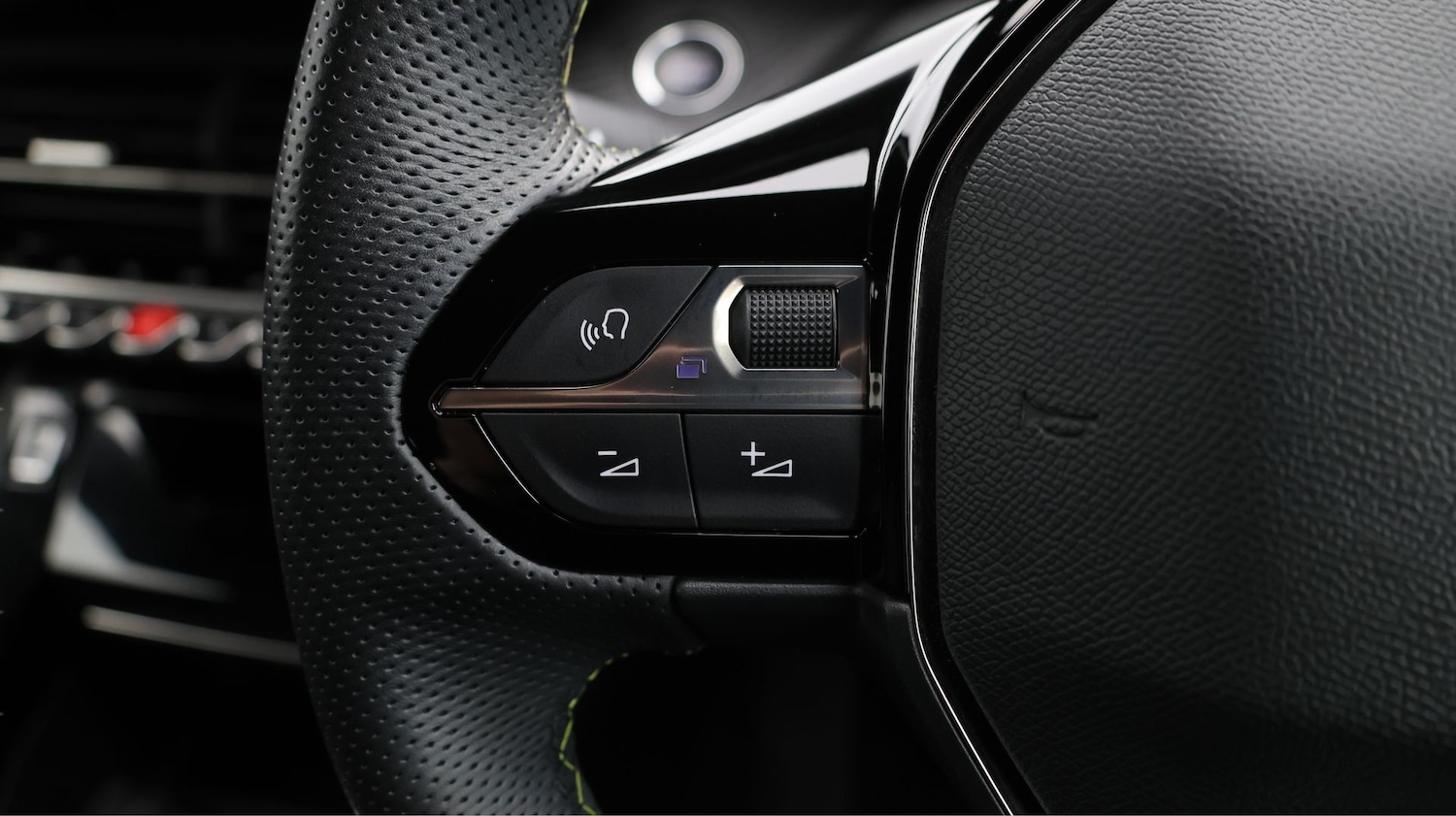 Used Peugeot 2008 2023 for sale - 77731004: Photo 22