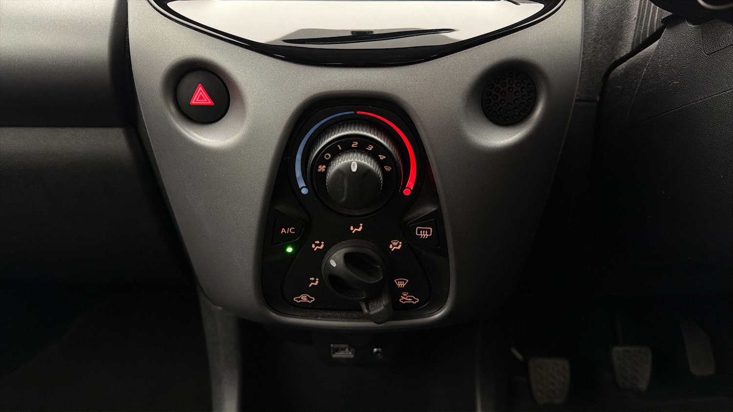 Used Toyota AYGO 2020 for sale - 78079312: Photo 11