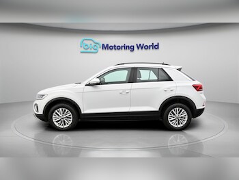 Used Volkswagen T-Roc 2023 for sale - 78324561: Photo