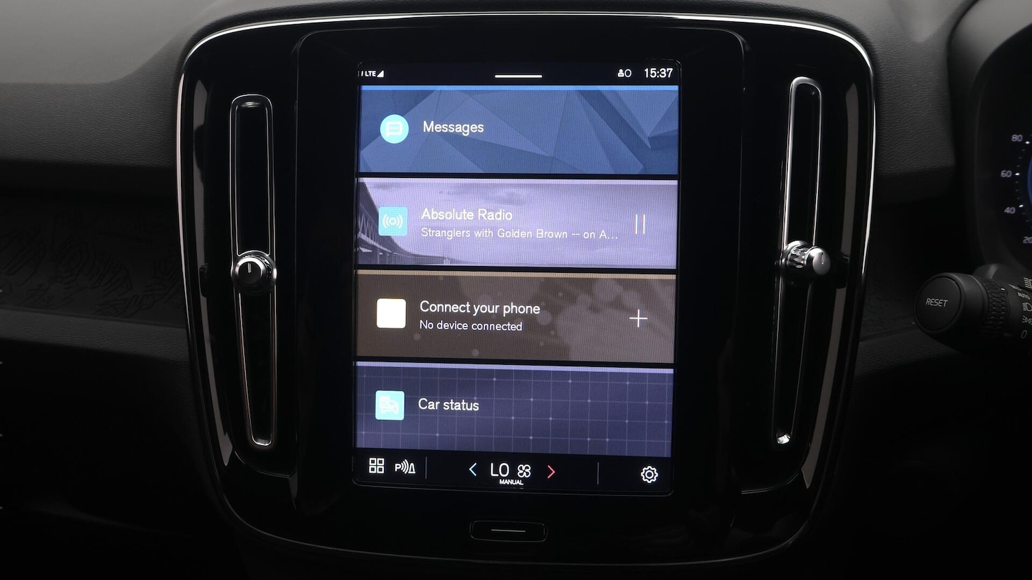 Used Volvo XC40 2022 for sale - 76715565: Photo 12