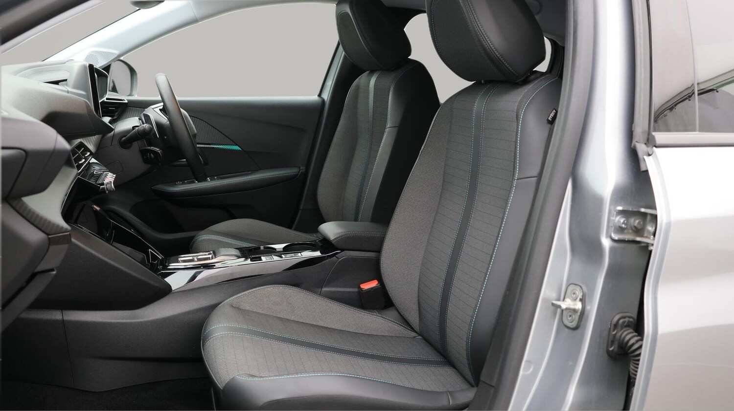 Used Peugeot 208 2023 for sale - 76644860: Photo 15