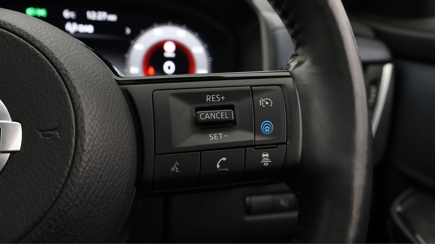 Used Nissan Qashqai for sale - 77617613: Photo 25