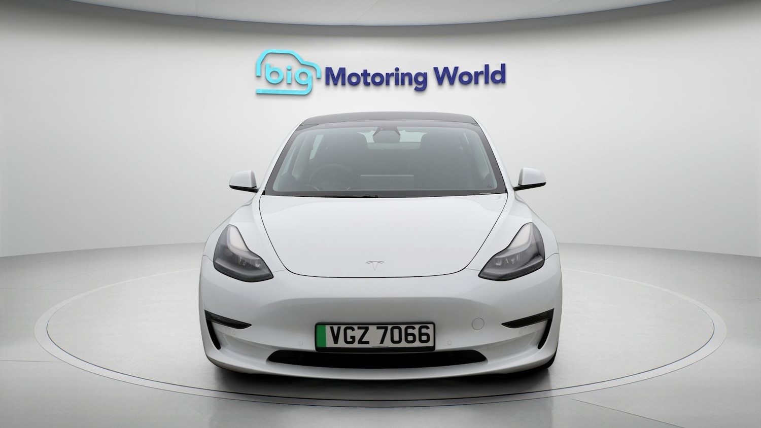 Used Tesla Model 3 2021 for sale - 77196418: Photo 2