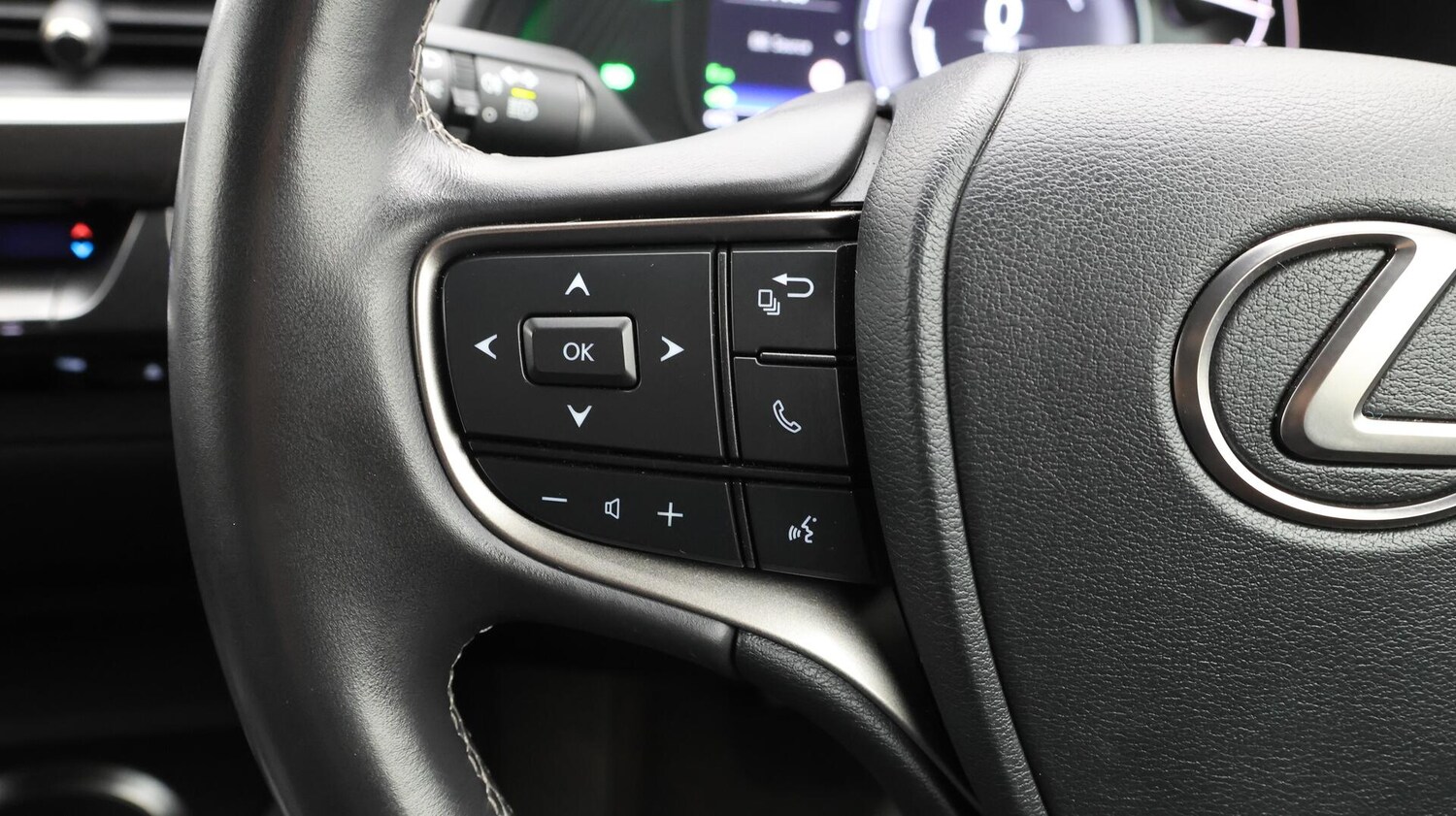 Used Lexus UX 2022 for sale - 76572716: Photo 25