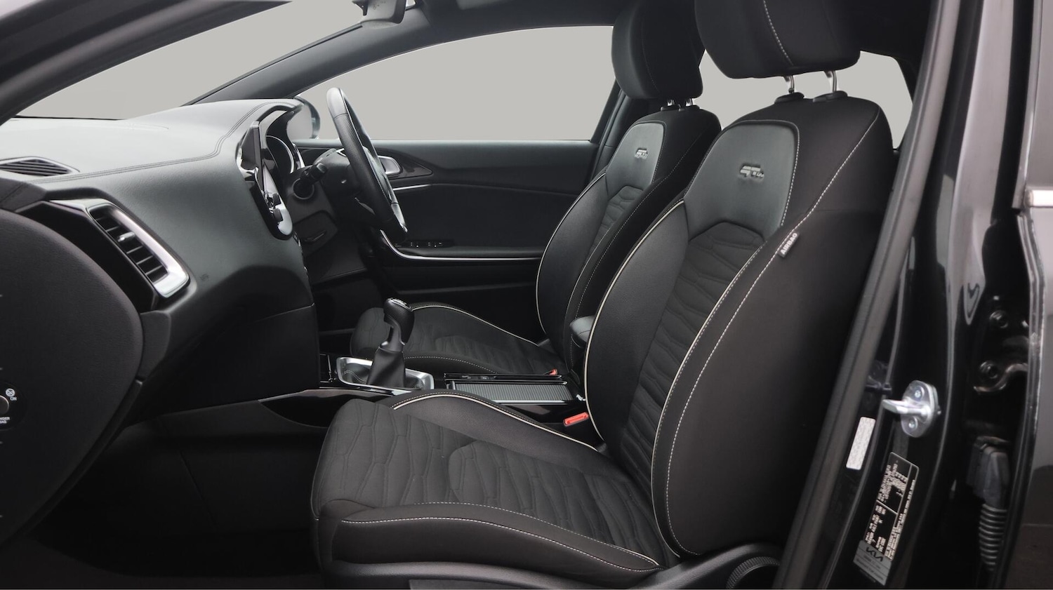 Used Kia Pro Ceed 2023 for sale - 76645177: Photo 15