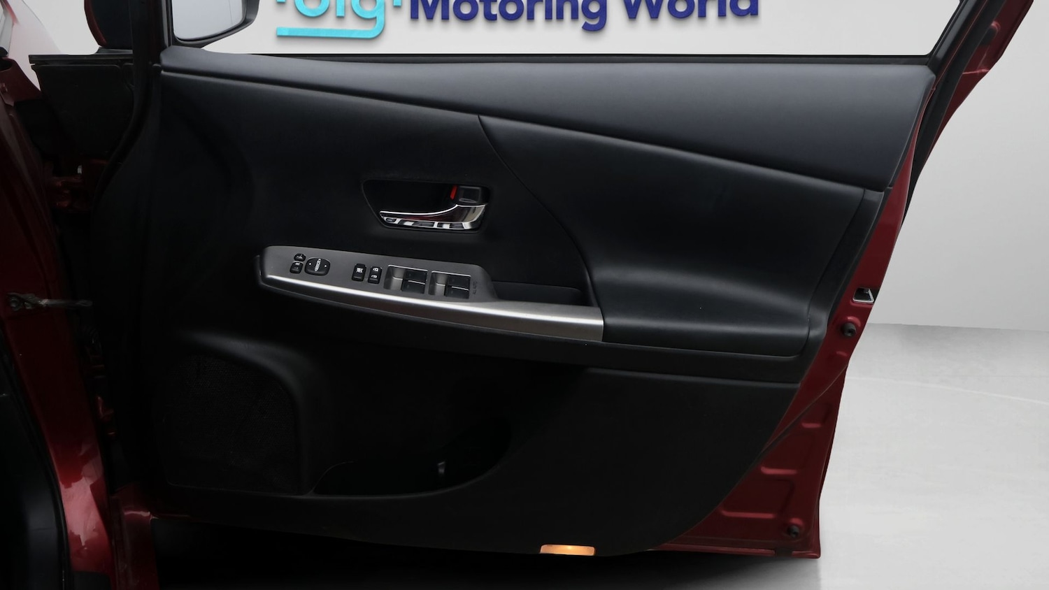 Used Toyota Prius+ 2020 for sale - 77202139: Photo 15