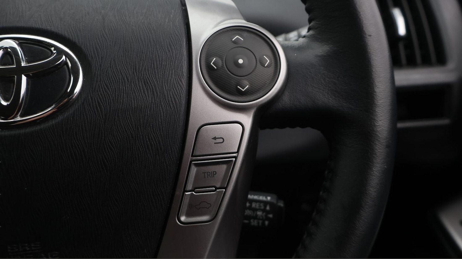 Used Toyota Prius+ 2020 for sale - 77202139: Photo 25