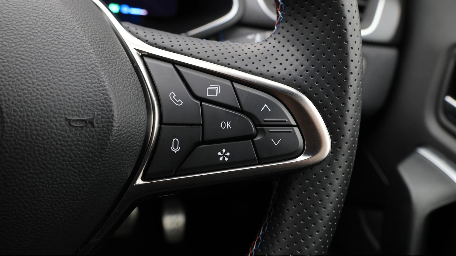 Used Renault Captur 2024 for sale - 76371141: Photo 26