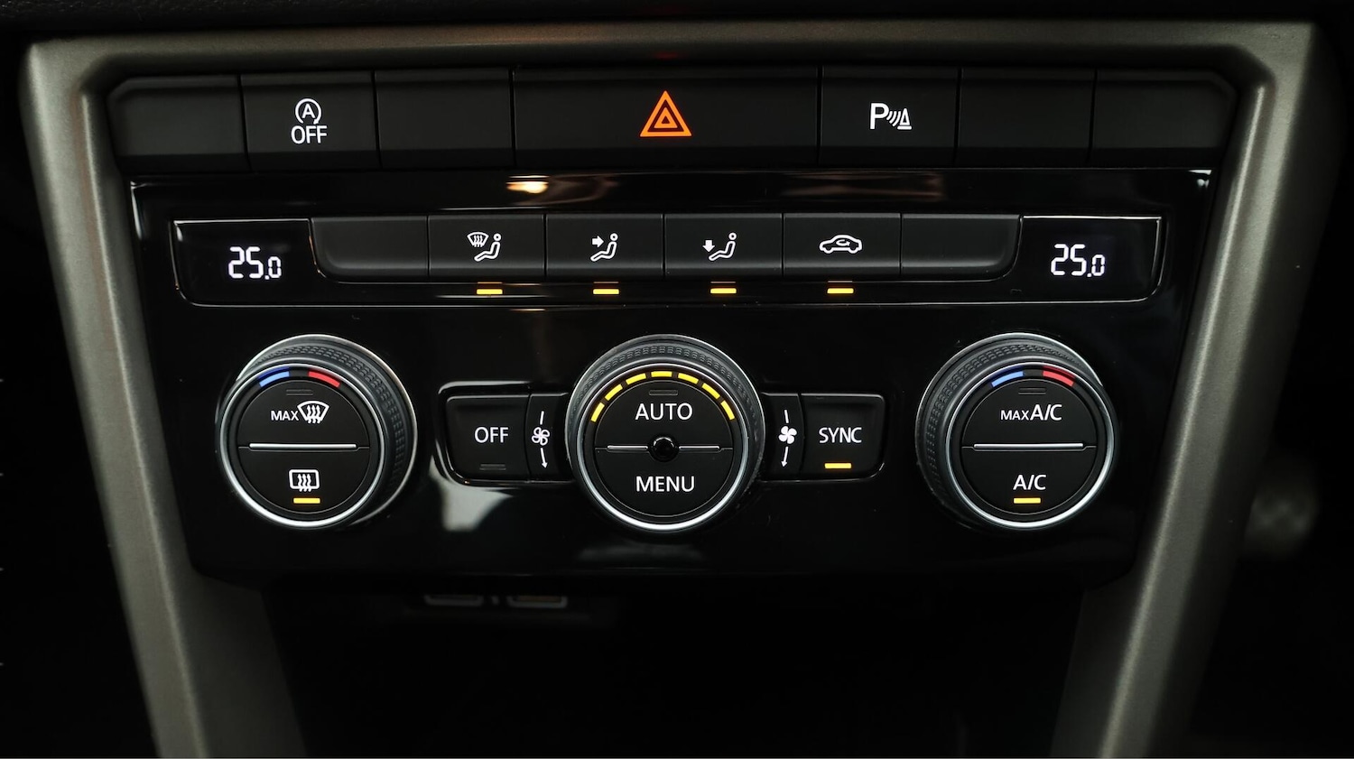 Used Volkswagen T-Roc 2020 for sale - 76752486: Photo 13