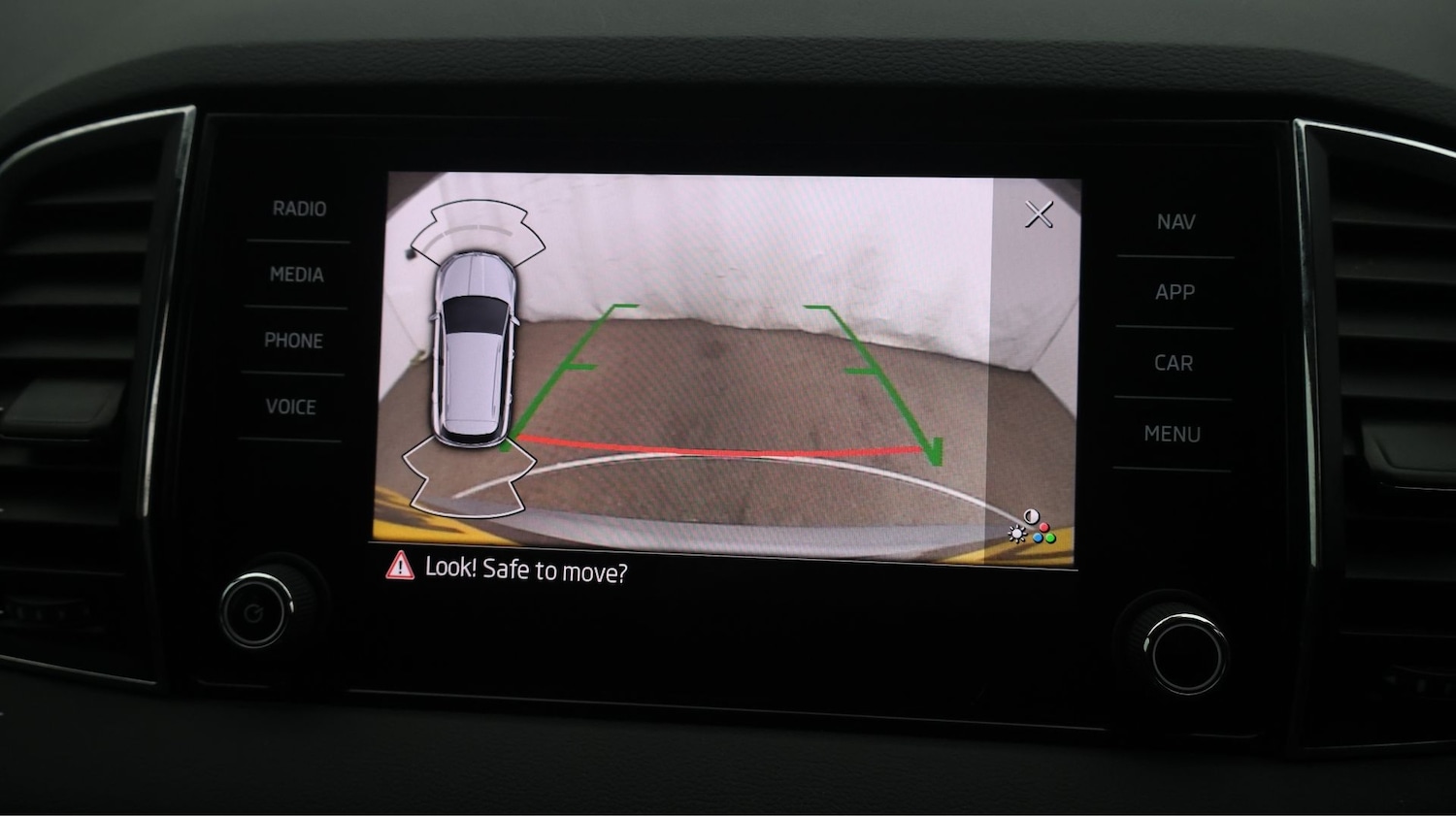 Used Skoda Karoq 2022 for sale - 77134093: Photo 22